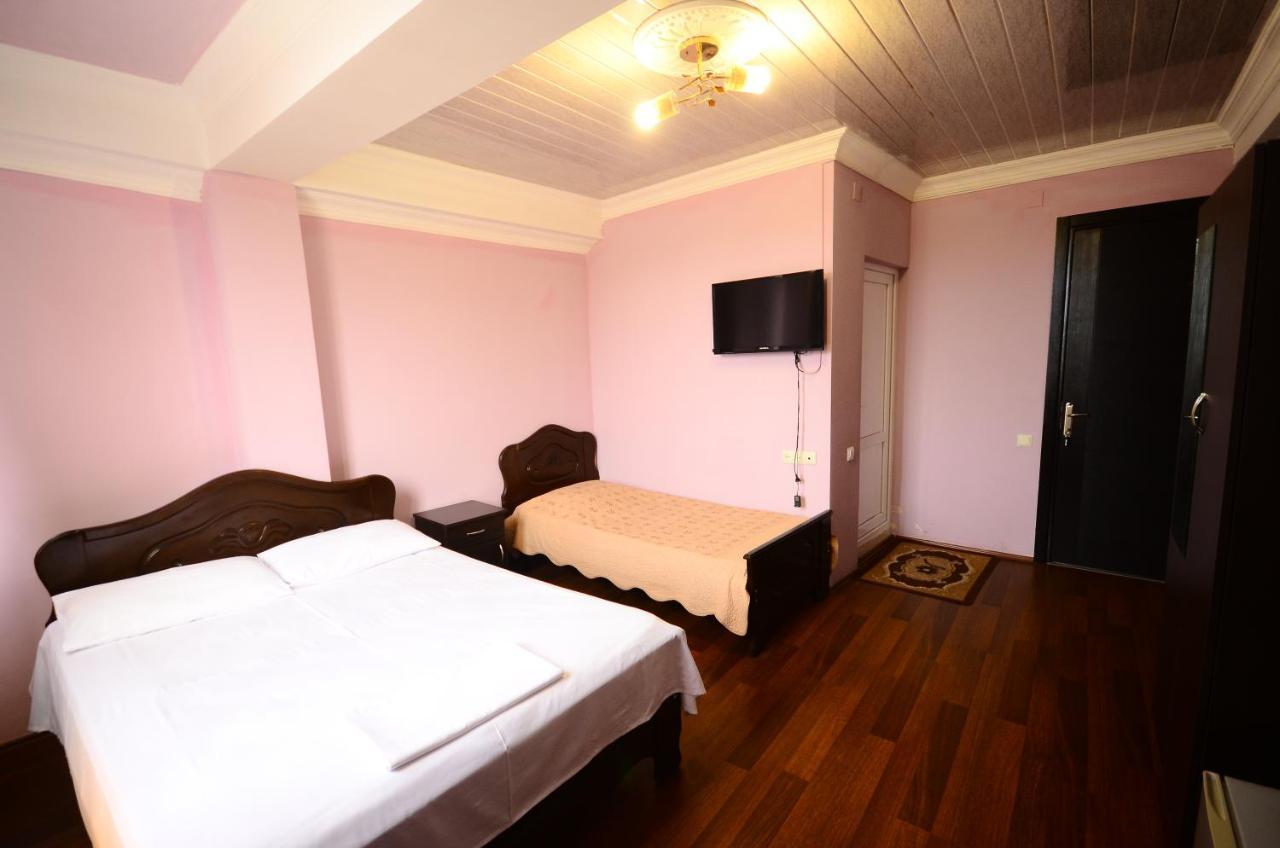 Hotel Peria Batumi Kültér fotó